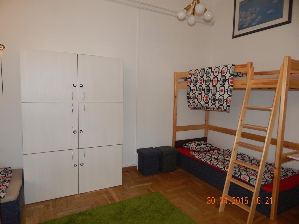 Violet Hostel Budapesta Cameră foto